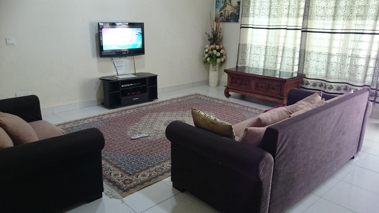 Kenanga Homestay Нилай Экстерьер фото