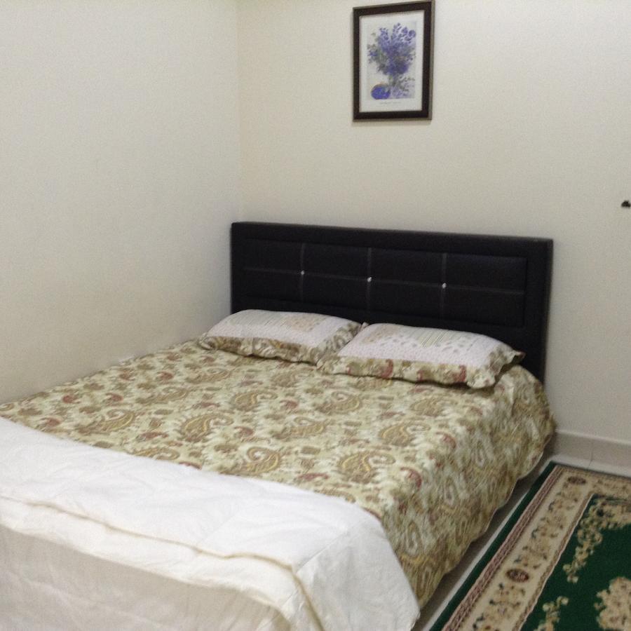 Kenanga Homestay Нилай Экстерьер фото